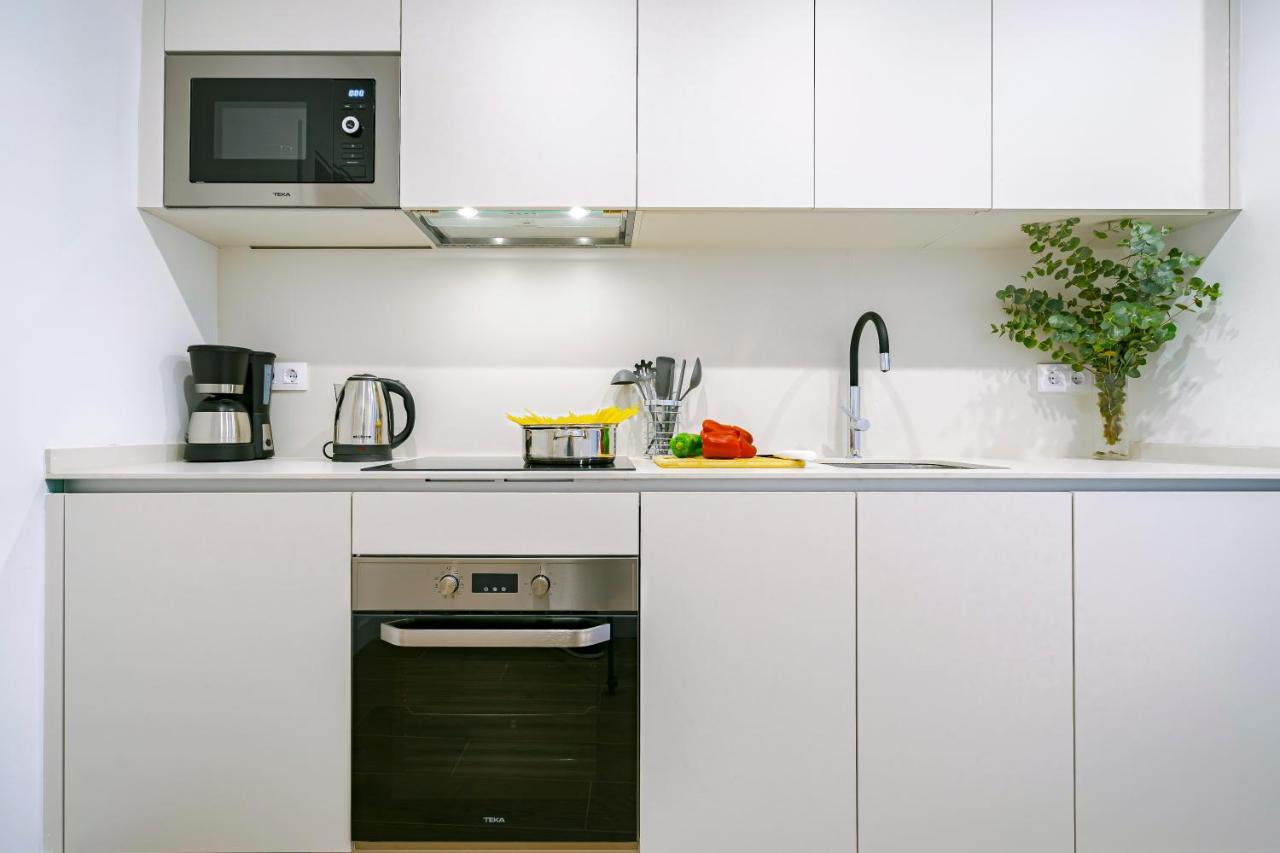 Feelathome Castilla Apartments Madrid Kültér fotó