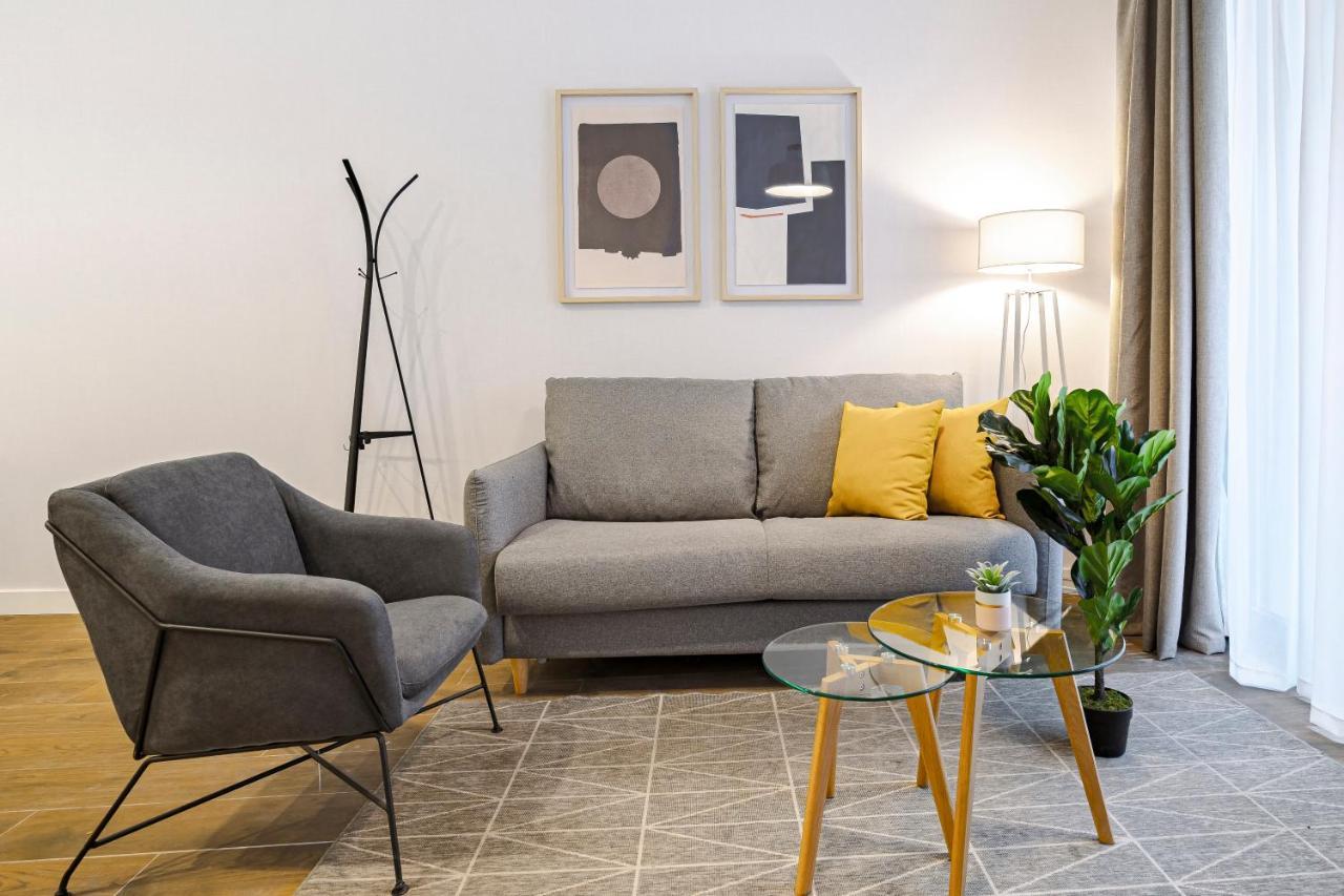 Feelathome Castilla Apartments Madrid Kültér fotó